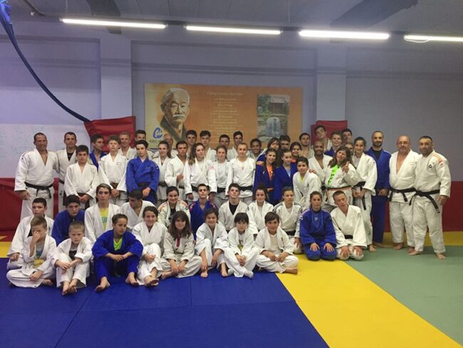 7e786eaf-2c00-4fa8-bfad-8b3252101c64